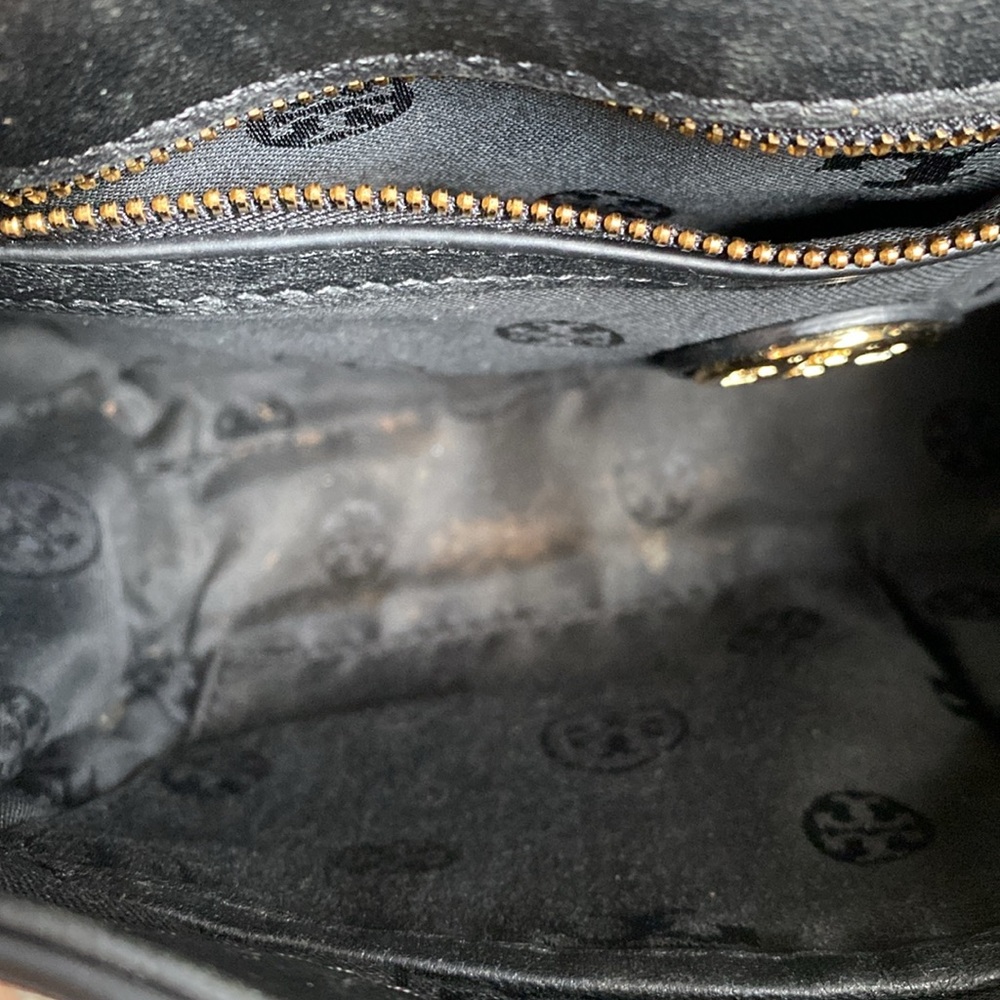 TORY BURCH Savannah Convertible Shoulder Bag - Black with Gold Chain - Picture 16 of 16